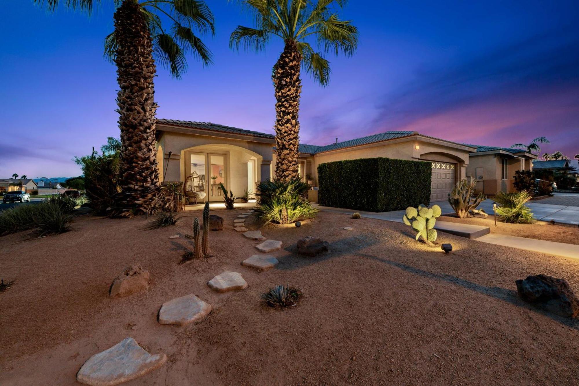 Casa Desert Muse With Heated Pool Spa Firepit Mini Golf And Games Indio Luaran gambar